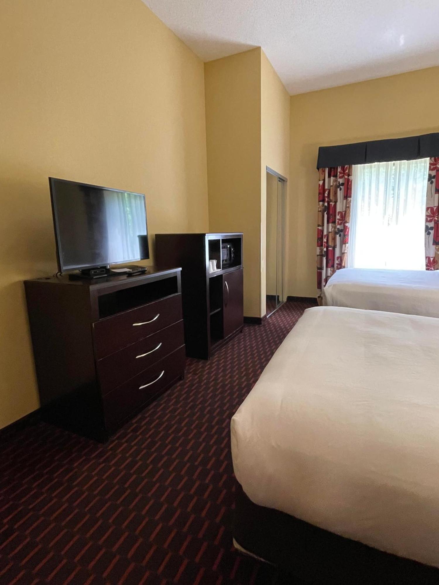 Comfort Hotel 3*