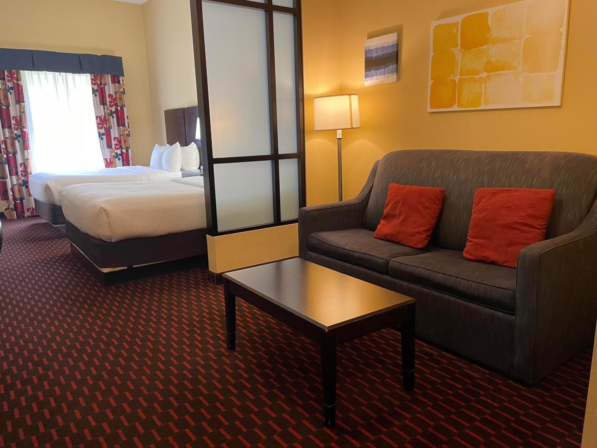 Comfort Hotel 3*